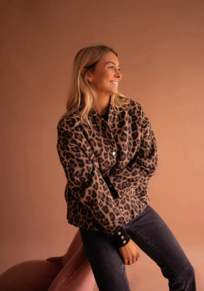 LÉONA™ | La veste bomber léopard